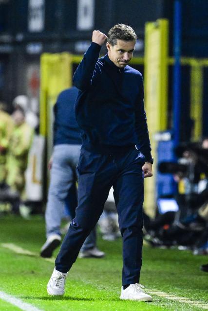Union's head coach David Hubert celebrates after his team won the Belgian Pro League football match between Royale Union Saint-Gilloise and KV Mechelen at the Joseph-Marien stadium in Brussels on January 17, 2026. (Photo by Tom Goyvaerts / Belga / AFP) / Belgium OUT