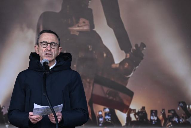 President of Les Republicains (LR) right wing party Bruno Retailleau delivers remarks during the March for Iran rally in support of the Iranian people, called by pro-royalists and supporters of the son of the last shah of Iran Mohammad Reza Pahlavi at the Place Victor Hugo, in Paris on January 18, 2026. (Photo by JULIEN DE ROSA / AFP)