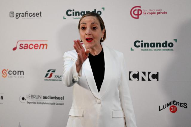 French actress Dominique Blanc poses during the photocall of the 29th 'Ceremonie des Lumieres' cinema awards ceremony at the Institut du Monde Arabe (IMA) in Paris on January 18, 2026. (Photo by Martin LELIEVRE / AFP)