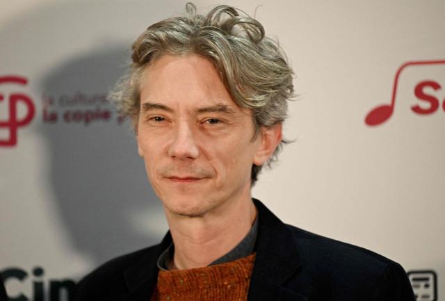 French actor Swann Arlaud poses during the photocall of the 29th 'Ceremonie des Lumieres' cinema awards ceremony at the Institut du Monde Arabe (IMA) in Paris on January 18, 2026. (Photo by Martin LELIEVRE / AFP)