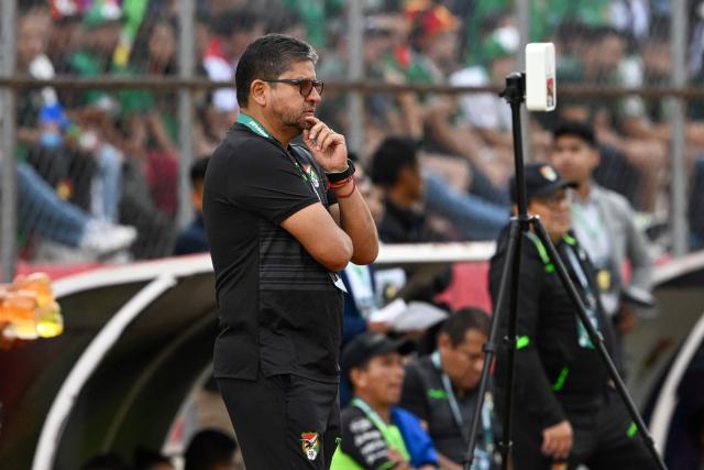 Bolivia's head coach Oscar Villegas gestures during the international friendly football match between Bolivia and Panama at the IV Centenario Stadium in Tarija, Bolivia on January 18, 2026. (Photo by Aizar RALDES / AFP)