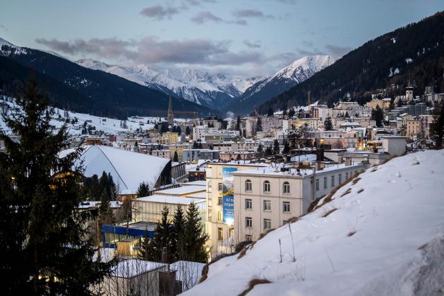 EDITORS NOTE: Graphic content / A photograph taken on January 19, 2026 shows a general view of the Alpine resort of Davos on the opening day of the World Economic Forum (WEF) annual meeting. The World Economic Forum takes place in Davos from January 19 to January 23, 2026. (Photo by Fabrice COFFRINI / AFP)