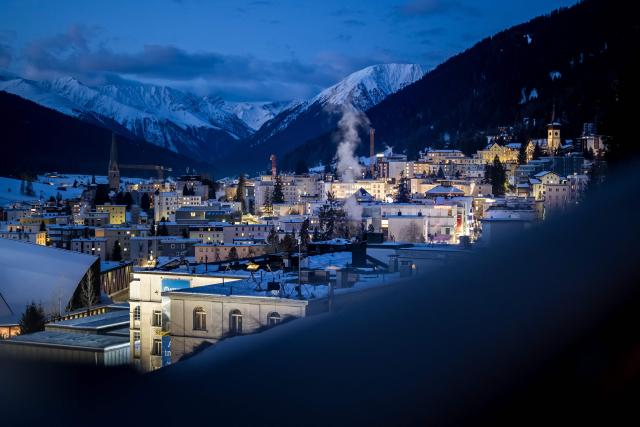 EDITORS NOTE: Graphic content / A photograph taken on January 19, 2026 shows a general view of the Alpine resort of Davos on the opening day of the World Economic Forum (WEF) annual meeting. The World Economic Forum takes place in Davos from January 19 to January 23, 2026. (Photo by Fabrice COFFRINI / AFP)