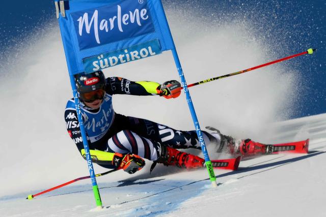 US' Mikaela Shiffrin competes in the first run of the Women's Giant Slalom event of FIS Alpine Skiing World Cup in Kronplatz, Plan de Corones, Italy, on January 20, 2026. (Photo by Marco BERTORELLO / AFP)