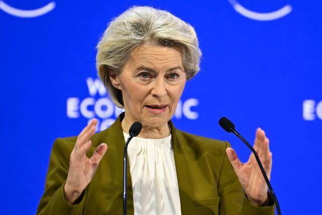 European Commission President Ursula von der Leyen gestures as she delivers a speech during the World Economic Forum (WEF) annual meeting in Davos on January 20, 2026. The World Economic Forum takes place in Davos from January 19 to January 23, 2026. (Photo by Fabrice COFFRINI / AFP)