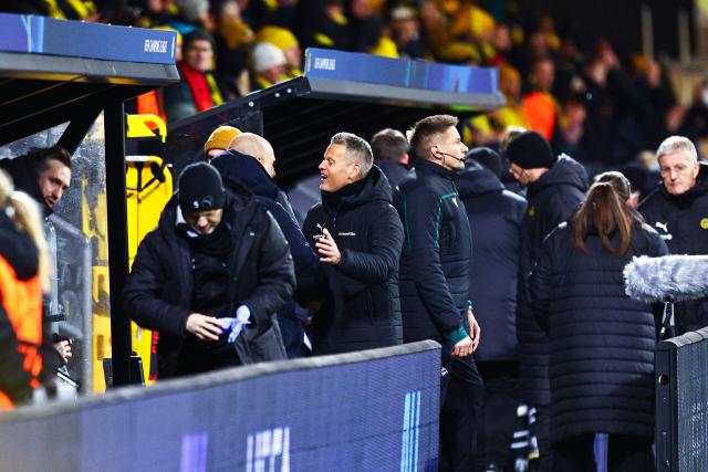 Manchester City's Spanish manager Pep Guardiola (L) greets Bodoe/Glimt's Norwegian head coach Kjetil Knutsen prior the UEFA Champions League, league Phase - day 7 football match between Bodoe/Glimt and Manchester City in Bodoe, Norway on January 20, 2026. (Photo by Mats Torbergsen / NTB / AFP) / Norway OUT