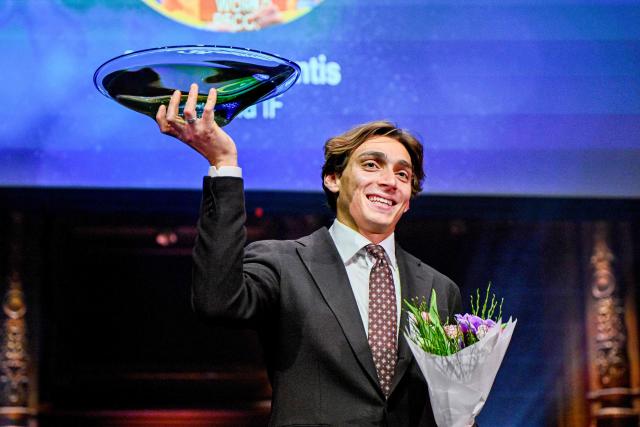 Swedish pole vaulter Armand Duplantis holds the Athlete of the Year award during the Swedish Atea Athletics Gala at Berns in Stockholm, Sweden, January 20, 2026. (Photo by Christine Olsson/TT / TT News Agency / AFP) / Sweden OUT