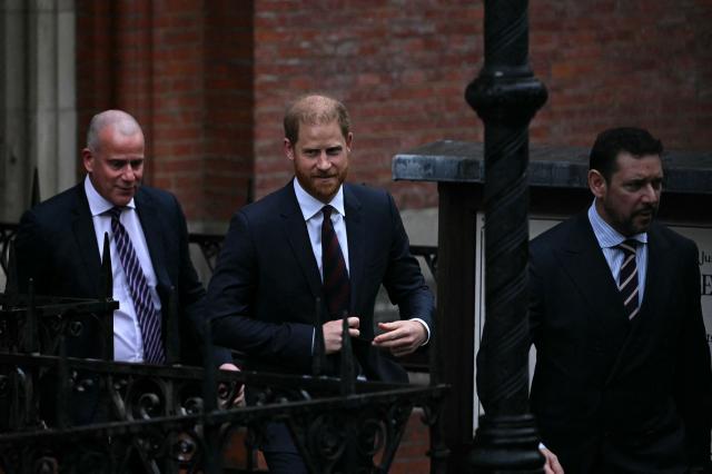 Britain's Prince Harry departs the High Court in London on January 21, 2026, following the third day of the trial in his case against a major UK newspaper group. Prince Harry on January 21 took the stand at a court in London as the first witness called in his joint claim that two UK tabloid newspapers unlawfully gathered information about him. (Photo by JUSTIN TALLIS / AFP)