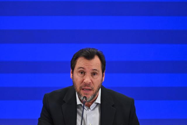 Spain's Transport Minister Oscar Puente attends a press conference at the ministry in Madrid on January 21, 2026. At least 43 people were killed and more than 120 injured in the deadliest train accident in Spain in over a decade on January 18 evening when a train operated by rail company Iryo travelling from Malaga to Madrid derailed and a second high speed train travelling in the opposite direction slammed into it and also derailed near Adamuz, southern Spain. In a separate accident on January 20 a regional service train collided with a collapsed wall causing at least one death and 5 injured, between Sant Sadurni d'Anoia and Gelida, near Barcelona. (Photo by JAVIER SORIANO / AFP)