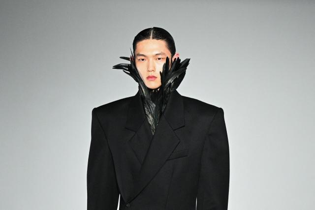 A model presents a creation by Egonlab for the Menswear Ready-to-wear Fall-Winter 2026/2027 collection as part of the Men Paris Fashion Week in Paris on January 21, 2026.  (Photo by Blanca CRUZ / AFP)