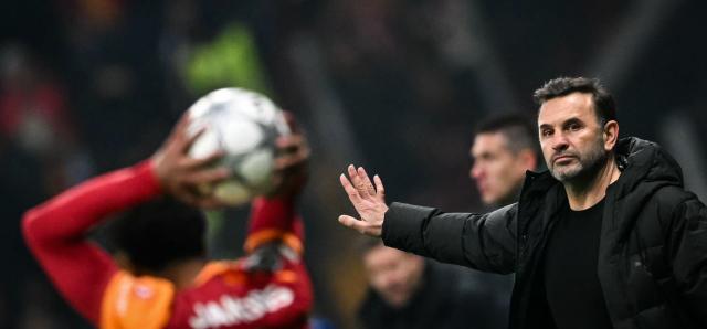 Galatasaray's Turkish head coach Okan Buruk reacts during the UEFA Champions League, league phase day 7, football match between Galatasaray and Atletico Madrid at Rams Park in Istanbul, on January 21, 2026. (Photo by OZAN KOSE / AFP)
