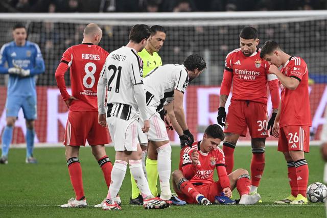 SL Benfica's Ukrainian midfielder #10 Georgiy Sudakov reacts during the UEFA Champions League - league phase day 7 football match between Juventus and Benfica at the Allianz stadium in Turin, on January 21, 2026. (Photo by Isabella BONOTTO / AFP)