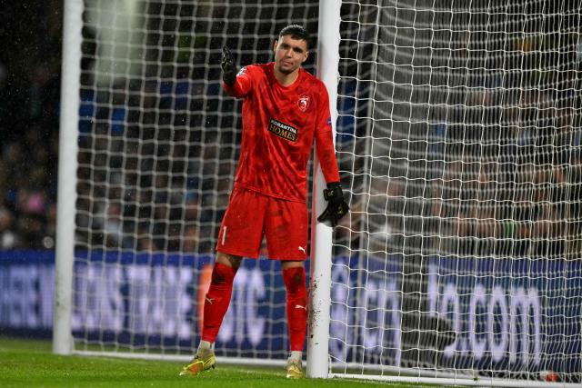Pafos FC's Dutch goalkeeper #01 Jay Gorter gestures during the UEFA Champions League league-phase football match between Chelsea and Pafos at Stamford Bridge in London on January 21, 2026. (Photo by Glyn KIRK / AFP)