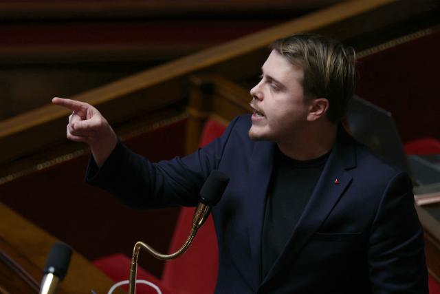 La France Insoumise - Nouveau Front Populaire's MP Louis Boyard delivers a speech during a debate on the examination of draft legislation proposed by Les Républicains (LR) group, which sets the agenda  during their parliamentary niche at the National Assembly in Paris, on January 22, 2026. (Photo by Thomas SAMSON / AFP)