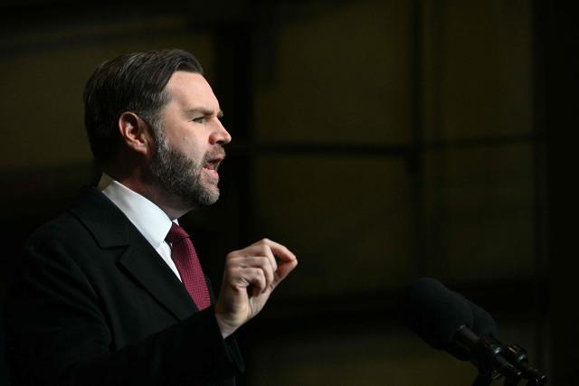 US Vice President JD Vance speaks at an industrial shipping facility on the administration’s economic agenda and impacts on the Midwest in Toledo, Ohio, on January 22, 2026. (Photo by Jim WATSON / POOL / AFP)