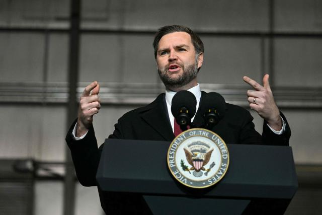 US Vice President JD Vance speaks at an industrial shipping facility on the administration’s economic agenda and impacts on the Midwest in Toledo, Ohio, on January 22, 2026. (Photo by Jim WATSON / POOL / AFP)