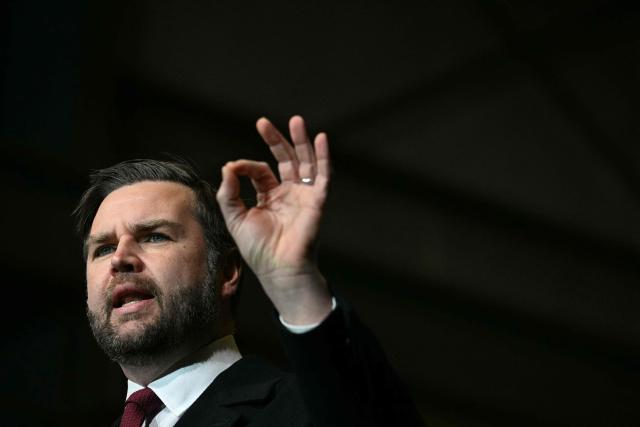US Vice President JD Vance speaks at an industrial shipping facility on the administration’s economic agenda and impacts on the Midwest in Toledo, Ohio, on January 22, 2026. (Photo by Jim WATSON / POOL / AFP)