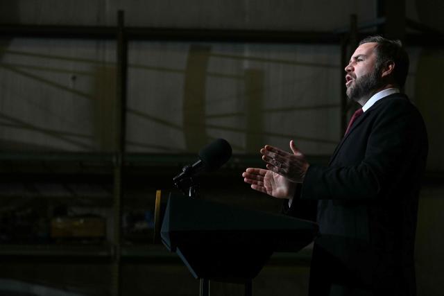US Vice President JD Vance speaks at an industrial shipping facility on the administration’s economic agenda and impacts on the Midwest in Toledo, Ohio, on January 22, 2026. (Photo by Jim WATSON / POOL / AFP)