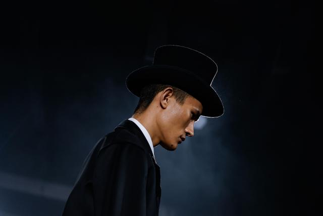 TOPSHOT - A model presents a creation by Junya Watanabe for the Menswear Ready-to-wear Fall-Winter 2026/2027 collection as part of the Men Paris Fashion Week in Paris on January 23, 2026.  (Photo by Ian LANGSDON / AFP)