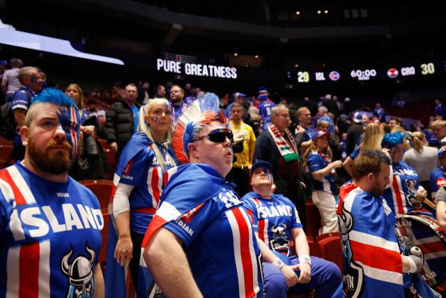 Iceland's fans react during the men's EHF Euro 2026 main round handball match Iceland v Croatia in Malmoe, Sweden, on January 23, 2026. (Photo by Andreas Hillergren/TT / TT News Agency / AFP) / Sweden OUT