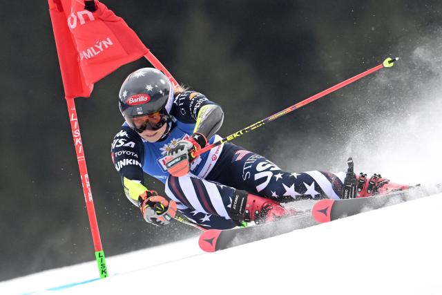 US' Mikaela Shiffrin competes during the Women's Giant Slalom event of FIS Alpine Skiing World Cup in Spindleruv Mlyn on January 24, 2026. (Photo by Michal Cizek / AFP)