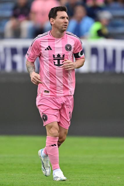 Inter Miami's Argentine forward #10 Lionel Messi jogs during the friendly football match between Peru's Alianza Lima and the US' Inter Miami at the Alejandro Villanueva Stadium in Lima on January 24, 2025. (Photo by Connie FRANCE / AFP)