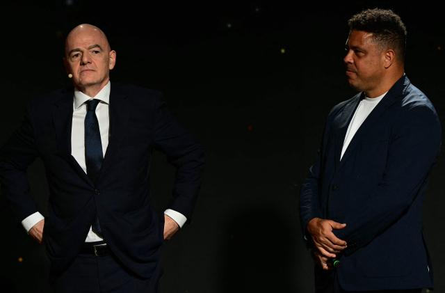FIFA President Gianni Infantino and Brazil's former football star Ronaldo attend the 2027 FIFA Women's World Cup launch ceremony in Rio de Janeiro, Brazil on January 25, 2026. (Photo by Pablo PORCIUNCULA / AFP)