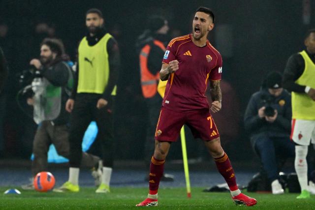 Roma's Italian midfielder #07 Lorenzo Pellegrini celebrates after scoring a goal during the Italian Serie A football match between AS Roma and Milan at the Olympic Stadium in Rome on January 25, 2026. (Photo by Andreas SOLARO / AFP)