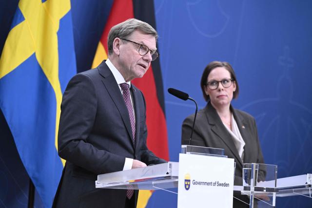 Swedish Foreign Minister Maria Malmer Stenergard (R) and German Foreign Minister Johann Wadephul hold a joint press conference after bilateral talks at the government headquarters Rosenbad in Stockholm, Sweden, on January 26, 2026. (Photo by Jessica Gow/TT / TT NEWS AGENCY / AFP) / Sweden OUT