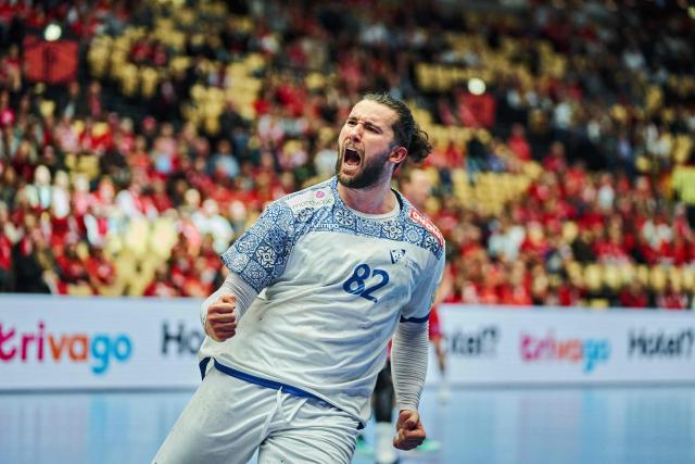 Portugal's pivot #82 Luis Frade reacts during the men's EHF Euro 2026 main round handball match Portugal vs Norway in Herning, Denmark, on January 26, 2026. (Photo by Thomas Traasdahl / Ritzau Scanpix / AFP) / Denmark OUT