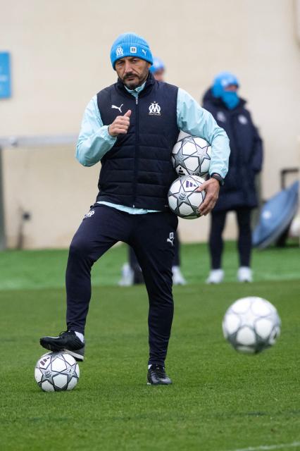 Marseille's Italian fitness trainer Marcattilio Marcattili takes part in a training session on the eve of the UEFA Champions League football match between Olympique de Marseille and Brugges at the Robert Louis-Dreyfus Training Center, north of Marseille, on January 27, 2026. (Photo by Miguel MEDINA / AFP)