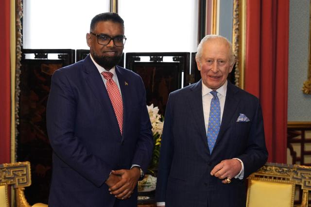 Charles Britain's King Charles III poses with President of Guyana Dr Mohamed Irfaan Ali during an audience at Buckingham Palace in London on January 27, 2026. (Photo by Aaron Chown / POOL / AFP)
