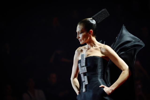 A model presents a creation by Stephane Rolland for Women's Haute Couture Spring/Summer 2026 collection fashion show as part of the Paris Haute Couture Fashion Week, in Paris, on January 27, 2026. (Photo by GEOFFROY VAN DER HASSELT / AFP)