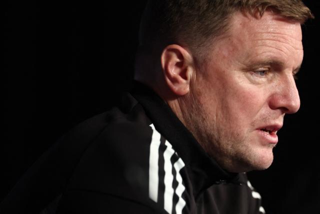 Newcastle United's English head coach Eddie Howe delivers a speech as he attends a press conference at the Parc des Princes Stadium in western Paris on January 27, 2026, on the eve of the UEFA Champions League first round day 8 football match between Paris Saint-Germain and Newcastle. (Photo by FRANCK FIFE / AFP)