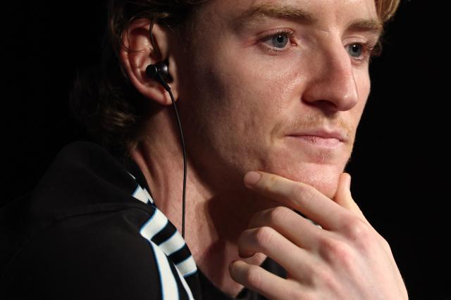 Newcastle United's English forward Anthony Gordon reacts as he attends a press conference at the Parc des Princes Stadium in western Paris on January 27, 2026, on the eve of the UEFA Champions League first round day 8 football match between Paris Saint-Germain and Newcastle. (Photo by FRANCK FIFE / AFP)