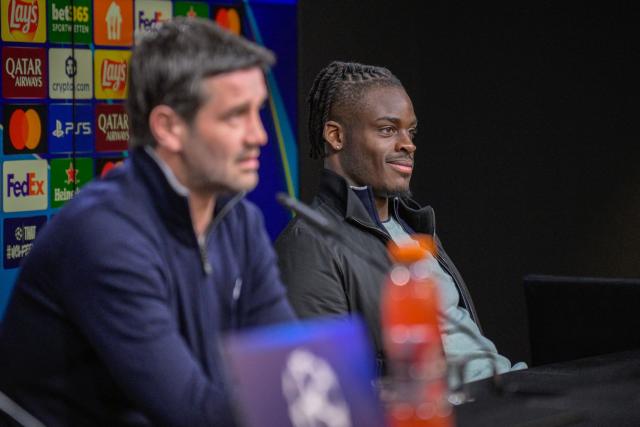 Inter Milan's Romanian head coach Cristian Chivu (L) and Inter Milan's German defender #31 Yann Aurel Bisseck address a press conference on January 27, 2026 in Dortmund, western Germany, on the eve of the UEFA Champions League league phase - day 8 football match between Borussia Dortmund and Inter Milan. (Photo by SASCHA SCHUERMANN / AFP)