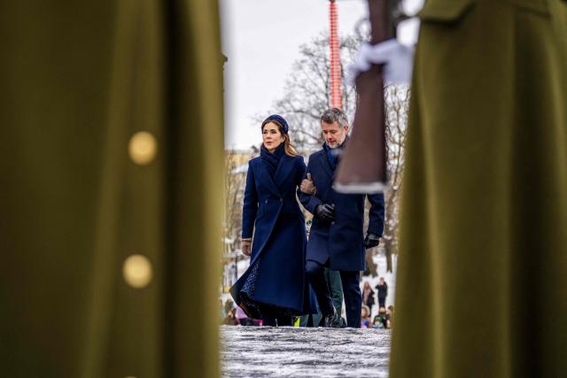 King Frederik X and Queen Mary and the Estonian presidential couple participate in a wreath-laying ceremony at the War of Independence Monument in Tallinn, on January 27, 2026. The royal couple is on a state visit to Estonia from January 27-28, 2026. The visit particularly focuses on digital resilience and cybersecurity. (Photo by Ida Marie Odgaard / Ritzau Scanpix / AFP) / Denmark OUT