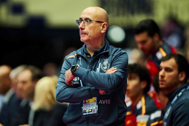 Spain's coach Jordi Ribera looks on during the men's EHF Euro 2026 main round handball match Spain vs Portugal in Herning, Denmark, on January 28, 2026. (Photo by Thomas Traasdahl / Ritzau Scanpix / AFP) / Denmark OUT