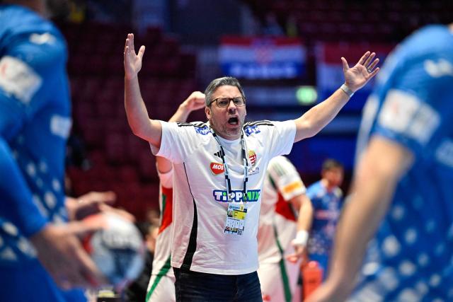 Hungary's coach Jose Maria Rodriguez reacts during the men's EHF Euro 2026 main round handball match Croatia v Hungary in Malmoe, Sweden, on January 28, 2026. (Photo by Johan Nilsson/TT / TT NEWS AGENCY / AFP) / Sweden OUT