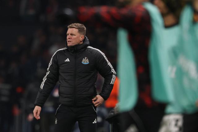 Newcastle United's English head coach Eddie Howe reacts  during the UEFA Champions League - League phase, Matchday 8 - football match between Paris Saint-Germain (PSG) and Newcastle United FC at the Parc des Princes stadium in Paris on January 28, 2026. (Photo by FRANCK FIFE / AFP)