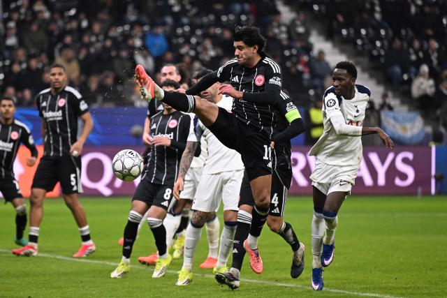 Frankfurt's Syrian-German defender #18 Mahmoud Dahoud misses an attempt to score during the UEFA Champions League league phase- day 8 football match between Eintracht Frankfurt and Tottenham Hotspur in Frankfurt, western Germany, on January 28, 2026. (Photo by Kirill KUDRYAVTSEV / AFP)