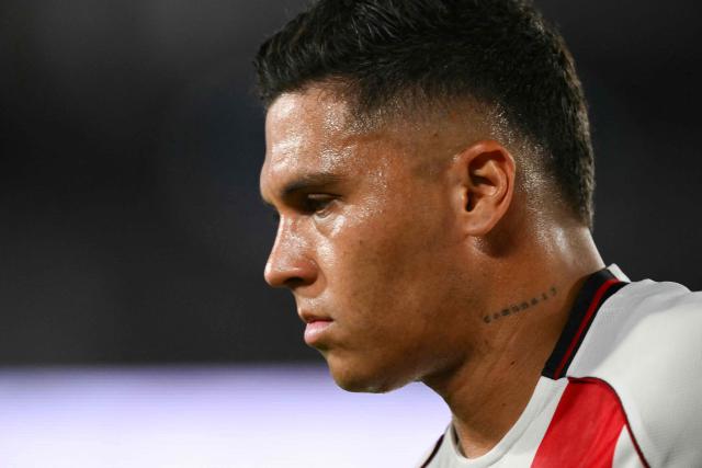 River Plate's Colombian midfielder #10 Juan Fernando Quintero reacts during the Argentine Professional Football League 2026 Apertura Tournament match between River Plate and Gimnasia y Esgrima La Plata at the Mas Monumental Stadium in Buenos Aires on January 28, 2026. (Photo by Luis ROBAYO / AFP)