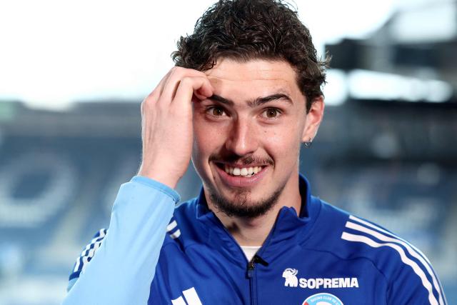 Strasbourg's Argentine forward Joaquin Panichelli gestures during an interview at the Stade de la Meinau in Strasbourg, eastern France on January 28, 2026. (Photo by FREDERICK FLORIN / AFP)