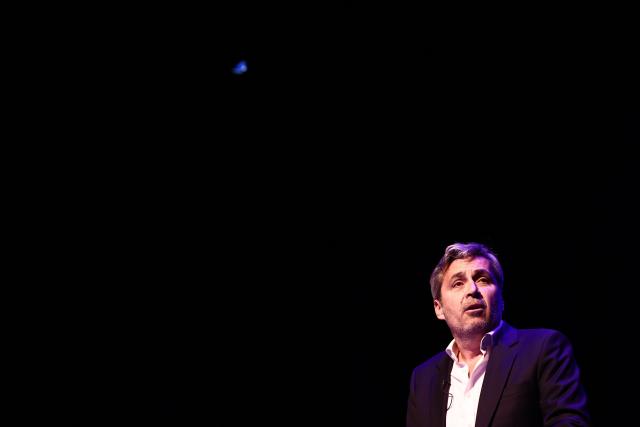 French former journalist Olivier Galzi, candidate for the city hall of Avignon, delivers a speech during his first campaign rally for France's upcoming municipal elections in Avignon, southern France, on January 29, 2026. French voters head to the polls for municipal elections on March 15 and 22, 2026. (Photo by Thibaud MORITZ / AFP)