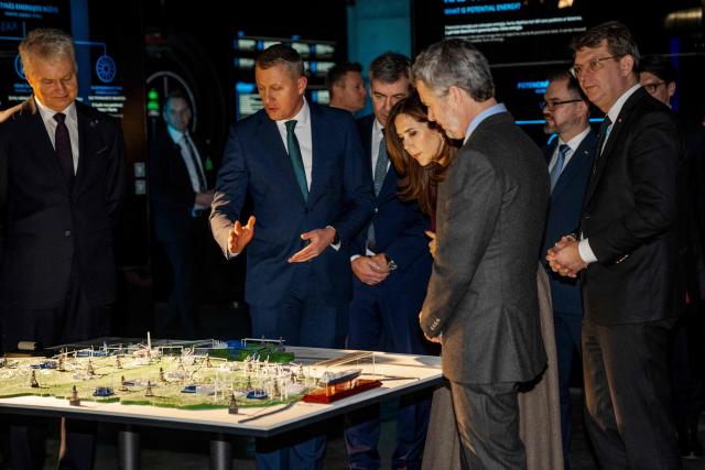 Lithuania's President Gitanas Nauseda (L), King Frederik X of Denmark (3R) and
Queen Mary of Denmark (4R) look on during the opening of a Danish-Lithuanian business forum focusing on energy, defense, and security at the Energy and Technology Museum in Vilnius, Lithuania, on January 29, 2026.. The Danish royal couple is on a state visit to Lithuania from January 28 to 29, 2026. His Majesty the King will travel to Greenland from February 18 to 20, 2026, the court announced. (Photo by Ida Marie Odgaard / Ritzau Scanpix / AFP) / Denmark OUT
