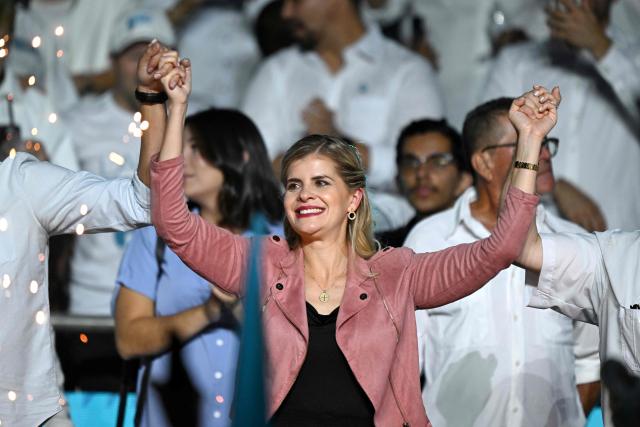 Costa Rica's presidential candidate of the Sovereign People party, Laura Fernandez, gestures during her closing campaign in San Jose on January 29, 2026. Costa Rica will hold a presidential election on February 1, 2026. (Photo by Marvin RECINOS / AFP)