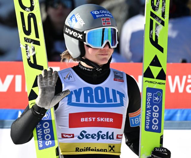 Norway's Marte Leinan Lund reacts after competing in the  women's Normal Hill Mass Start 5km event at the FIS Ski Nordic Combined World Cup, on January 30, 2026 in Seefeld, Austria. (Photo by BARBARA GINDL / APA / AFP) / Austria OUT