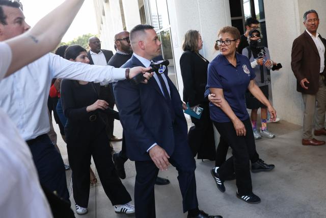 Los Angeles Mayor Karen Bass speaks to the media after a hearing on Don Lemon at the Edward R. Roybal Federal Courthouse in Los Angeles on January 30, 2026. The Trump administration charged Lemon, a prominent journalist, with civil rights crimes over coverage of immigration protests in Minneapolis, as the US president branded a nurse shot dead by federal agents in the city an "agitator."
The arrest of former CNN anchor came as President Donald Trump walked back his conciliatory tone following public outrage over the killings of Alex Pretti and another American citizen in the Minnesota city. (Photo by Patrick T. Fallon / AFP)