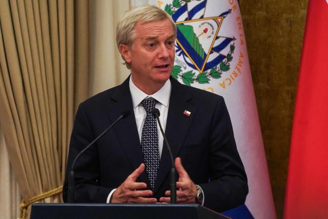 Chile's elected-president Jose Antonio Kast speaks at a press conference during a visit from Chile's elected-president Jast to El Salvador's President Bukele’s (Out of frame) in San Salvador on January 30, 2026. (Photo by Oscar RIVERA / AFP)