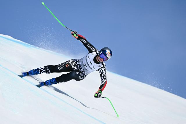 New Zealand's Alice Robinson competes in the women's super G race part of the FIS Alpine Ski World Cup 2025-2026, in Crans Montana, Switzerland, on January 31, 2026. (Photo by Fabrice COFFRINI / AFP)